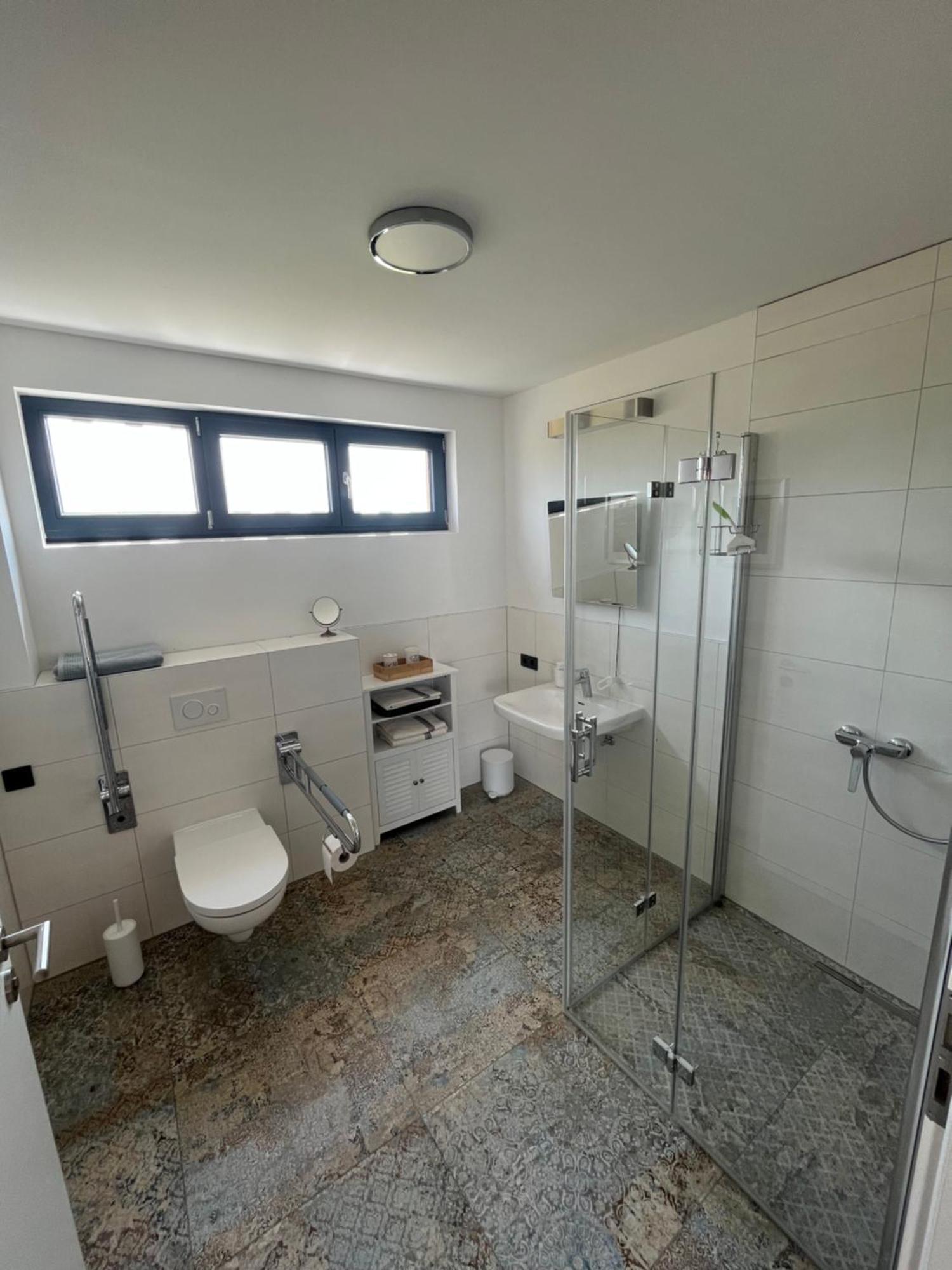 Moderne Barrierefreie Wohnung Auf Dem Land Bei Neuruppin Lichtenberg  Екстер'єр фото